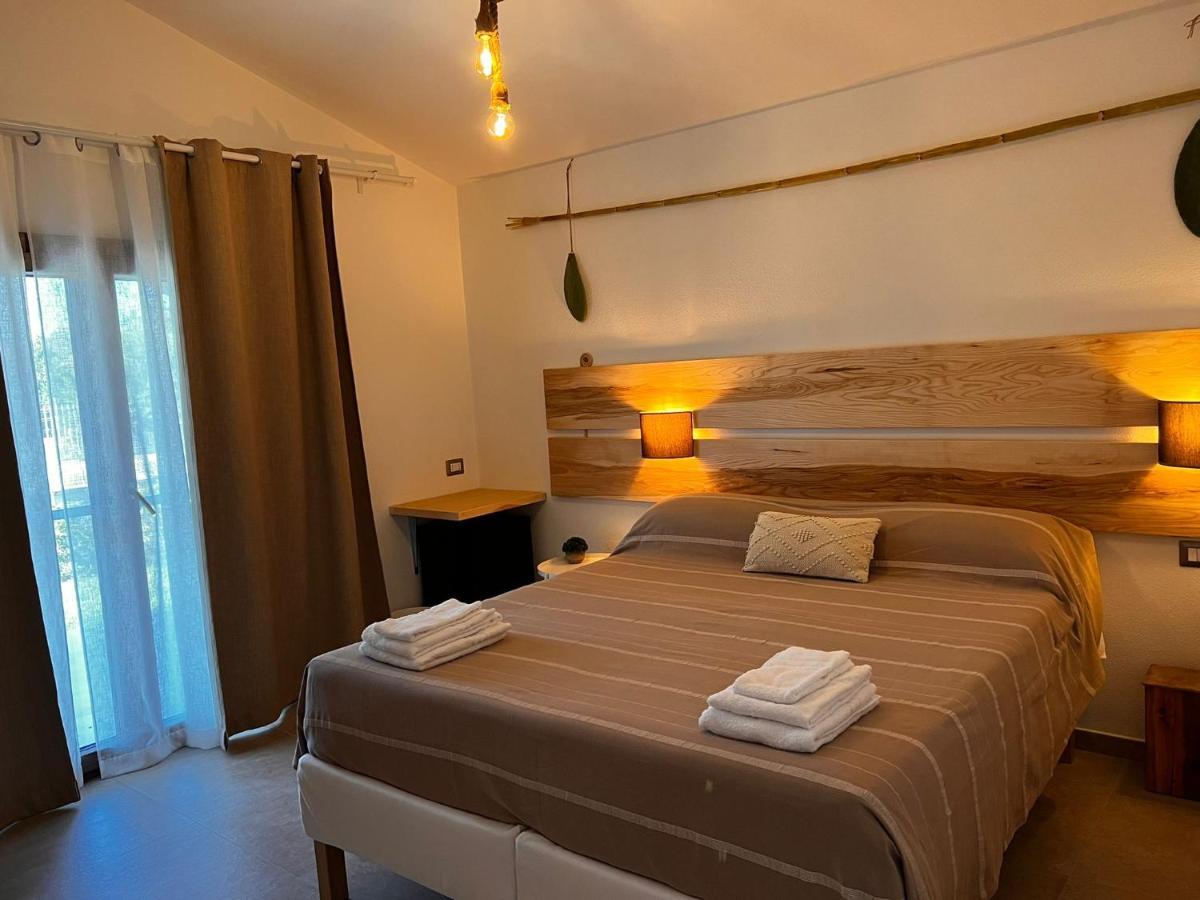 Domoemare Hotel Синискола Екстериор снимка