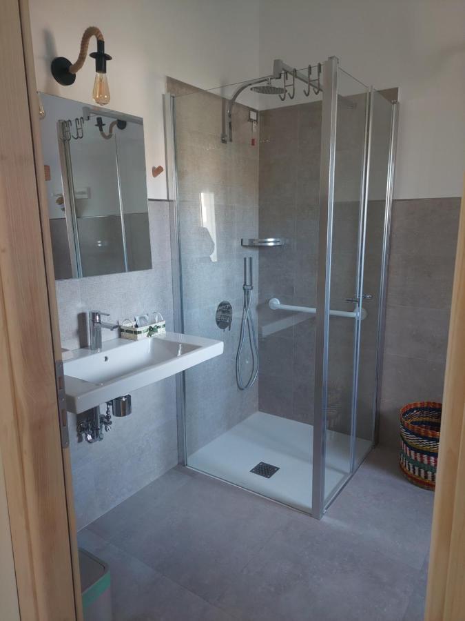 Domoemare Hotel Синискола Екстериор снимка